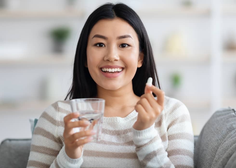 Een tablet innemen met water